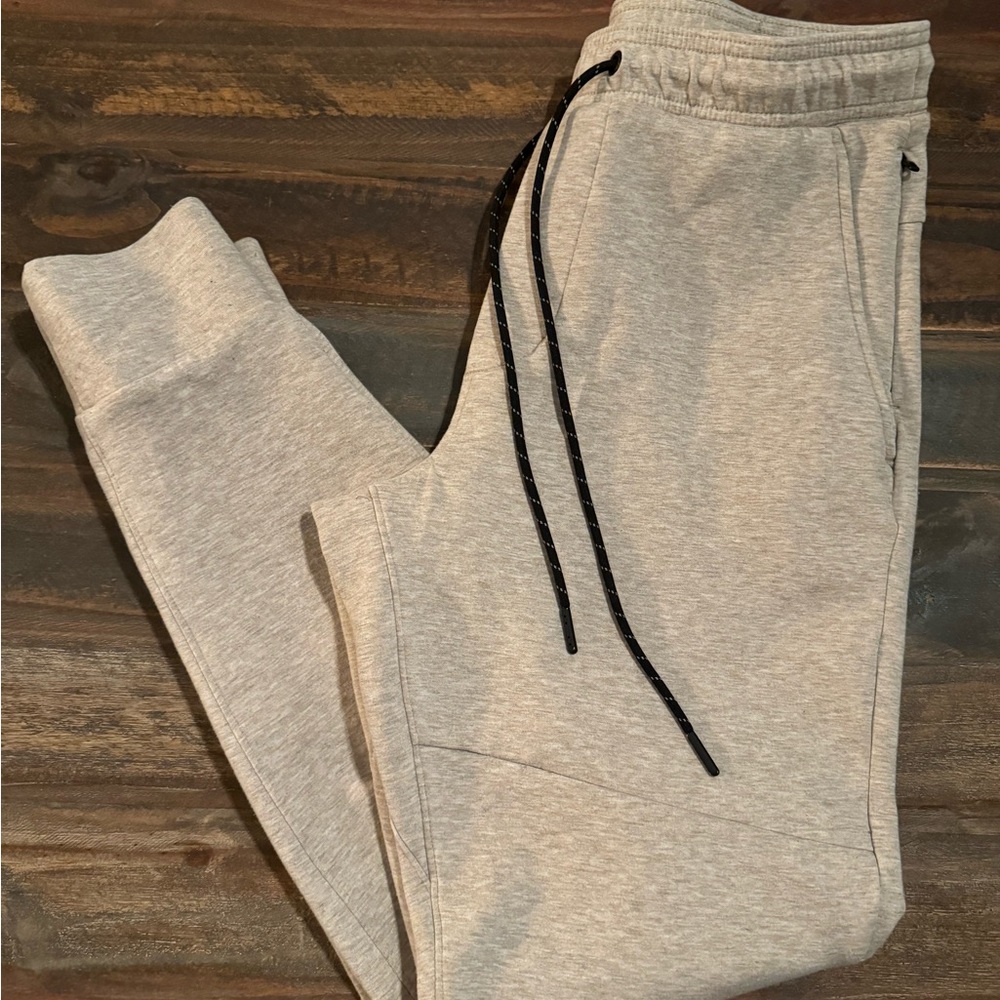 Men’s American Eagle joggers Size Small Tall